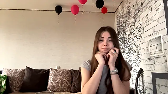 ElmiraDabato online show from April 11, 2026, 4:20 am