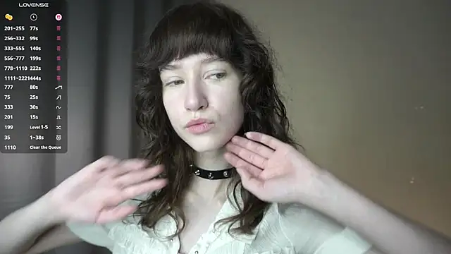 DellaLeck online show from April 10, 2026, 7:32 pm