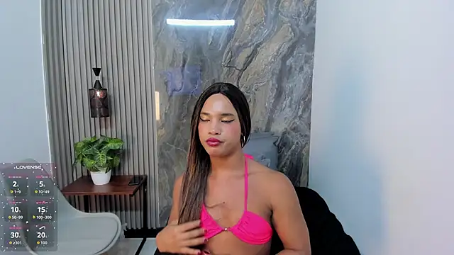 KataleyaVelvet online show from April 16, 2026, 7:14 pm