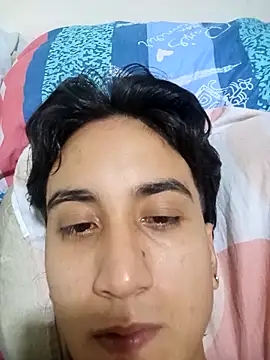 EsmeraldaNaim online show from April 5, 2026, 4:46 pm