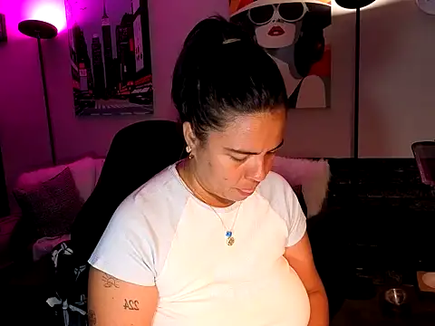 HannaJonns online show from April 11, 2026, 7:45 am