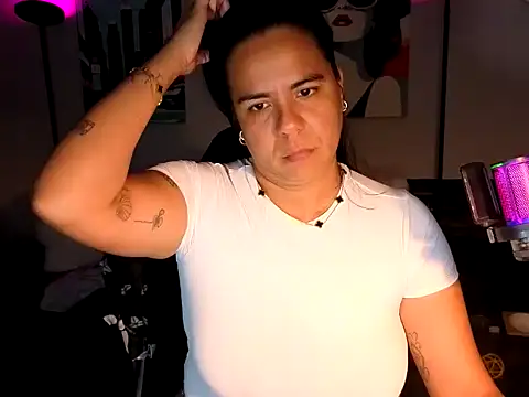 HannaJonns online show from May 31, 2026, 6:52 am