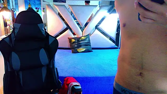 Oliver Jamees online show from April 16, 2026, 12:06 pm