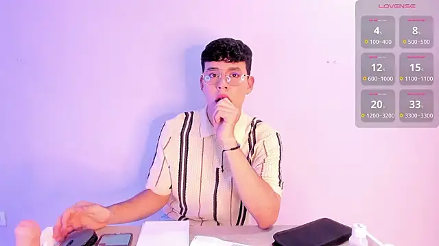 Tom Parker  online show from March 24, 2026, 9:26 pm