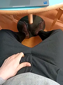 Fun yacine online show from April 13, 2026, 7:56 am