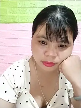 Snapshot of Dumi_009 chatting on July 5, 2026, 8:32 am Dumi 009 online show from July 5, 2026, 8:32 am