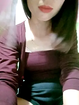 AmyLinee01 online show from April 9, 2026, 6:19 am