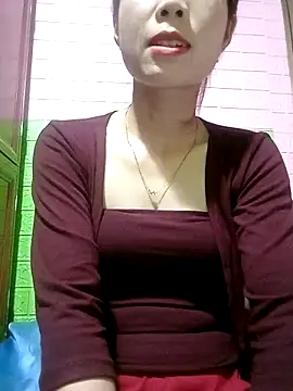 AmyLinee01 online show from April 11, 2026, 5:26 am