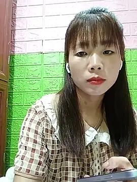 Snapshot of AmyLinee01 chatting on July 12, 2026, 10:10 pm AmyLinee01 online show from July 12, 2026, 10:10 pm