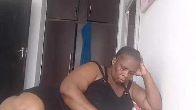 Lucia-boobs online show from April 17, 2026, 11:46 am