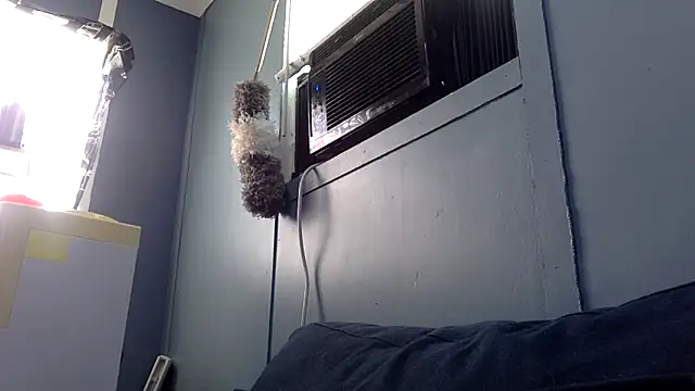 BWCloverboyy online show from March 25, 2026, 6:18 pm