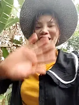 Ruby Lucy online show from March 28, 2026, 12:33 am