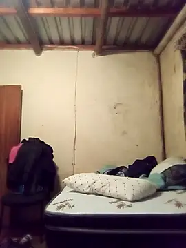 VrXis online show from April 7, 2026, 12:01 am