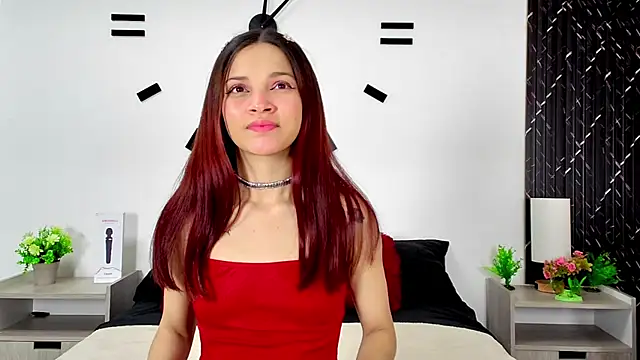 aurora petitee online show from March 27, 2026, 12:28 pm