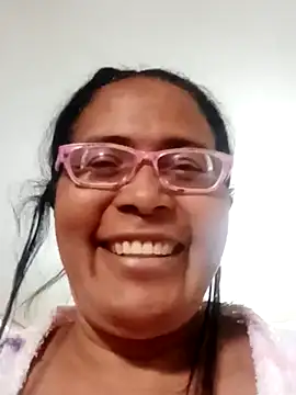 Snapshot of sexymomsn chatting on April 23, 2026, 7:48 pm sexymomsn online show from April 23, 2026, 7:48 pm
