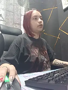 Snapshot of Megam_white chatting on July 8, 2026, 8:31 pm Megam white online show from July 8, 2026, 8:31 pm