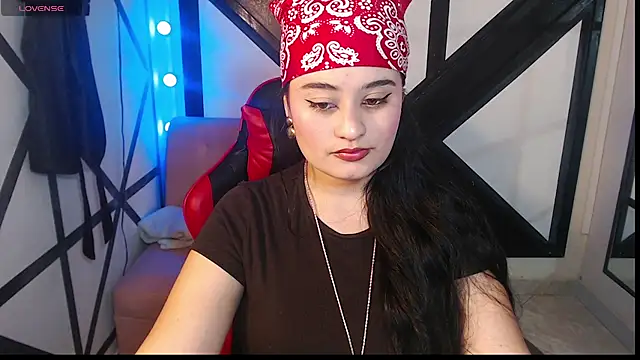 Snapshot of gabriela_tm1 chatting on June 6, 2026, 2:33 pm gabriela tm1 online show from June 6, 2026, 2:33 pm