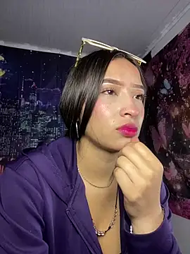 Itze Mua online show from March 30, 2026, 10:22 pm