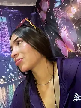 Itze Mua online show from March 27, 2026, 10:22 pm