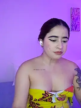 Snapshot of martina_connor1 chatting on July 4, 2026, 4:11 pm martina connor1 online show from July 4, 2026, 4:11 pm