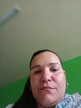 Snapshot of Zuleyka_69 chatting on May 18, 2026, 10:14 pm Zuleyka 69 online show from May 18, 2026, 10:14 pm