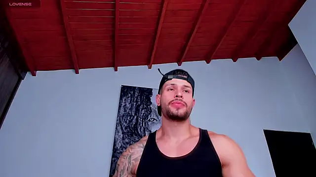 Santos ramirez1 online show from April 11, 2026, 2:32 pm