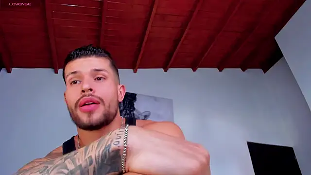 Santos ramirez1 online show from April 20, 2026, 1:45 pm