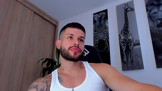 Snapshot of Santos_ramirez1 chatting on July 22, 2026, 2:08 pm Santos ramirez1 online show from July 22, 2026, 2:08 pm