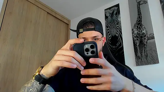 Snapshot of Santos_ramirez1 chatting on July 14, 2026, 3:07 pm Santos ramirez1 online show from July 14, 2026, 3:07 pm