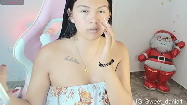 princess dan1a online show from April 21, 2026, 1:42 am