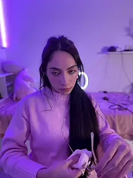 zarafoxy online show from April 8, 2026, 2:13 am