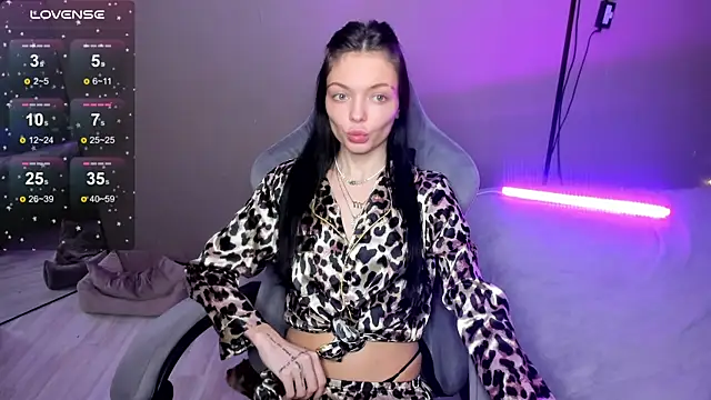 SweetMary adam online show from April 14, 2026, 6:35 pm