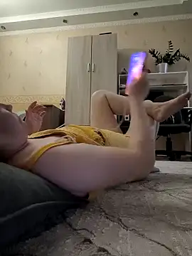  Yourpussy  online show from April 15, 2026, 2:43 pm