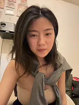 Olivia PINK0322 online show from April 12, 2026, 1:25 pm