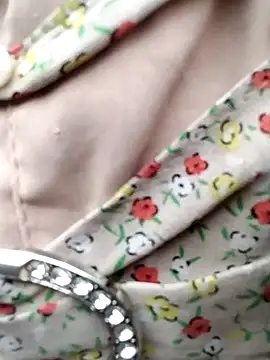 Beauty-girl- online show from April 28, 2026, 12:09 am