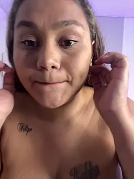 Amaravelvet eup online show from March 30, 2026, 10:11 pm