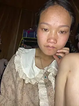 Jolinie online show from April 3, 2026, 4:41 am