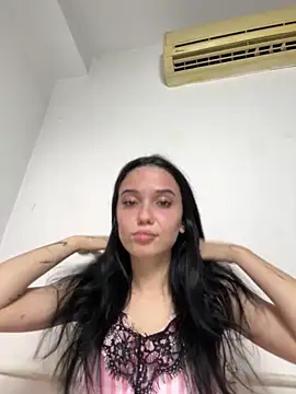 Snapshot of icedrosemarye chatting on June 11, 2026, 5:32 pm icedrosemarye online show from June 11, 2026, 5:32 pm