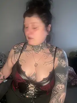 InkMaleficent online show from April 15, 2026, 5:28 pm