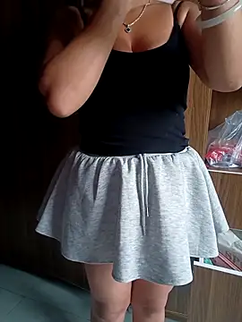 Snapshot of sena_baby chatting on May 1, 2026, 11:43 pm sena baby online show from May 1, 2026, 11:43 pm