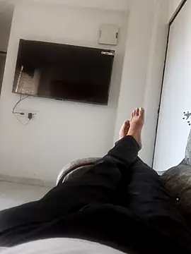 B S0051 online show from April 4, 2026, 1:56 am