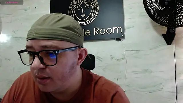 maximo daddy online show from May 14, 2026, 12:46 pm