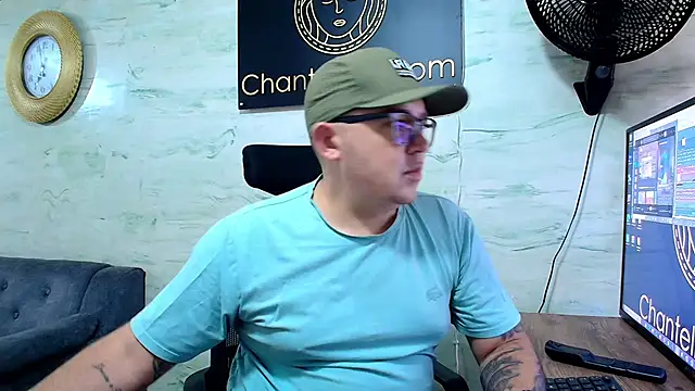 maximo daddy online show from May 4, 2026, 11:57 am