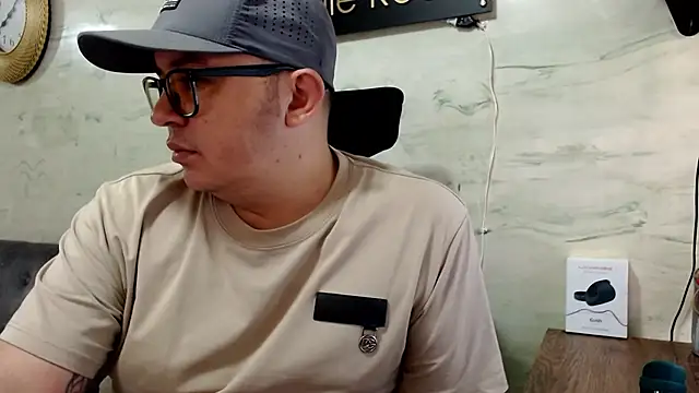 maximo daddy online show from May 29, 2026, 1:06 pm