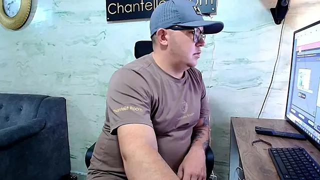maximo daddy online show from May 6, 2026, 1:37 pm