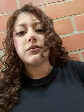 Amber rosse outdoors online show from April 17, 2026, 8:33 pm