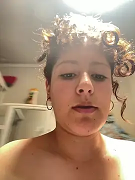 Amber rosse outdoors online show from April 4, 2026, 4:35 pm