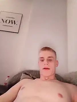 matthi898 online show from April 10, 2026, 2:02 pm