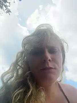 mango-kitty online show from July 10, 2026, 6:08 pm