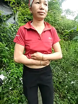 Snapshot of Lucky-beo chatting on April 22, 2026, 11:55 pm Lucky-beo online show from April 22, 2026, 11:55 pm
